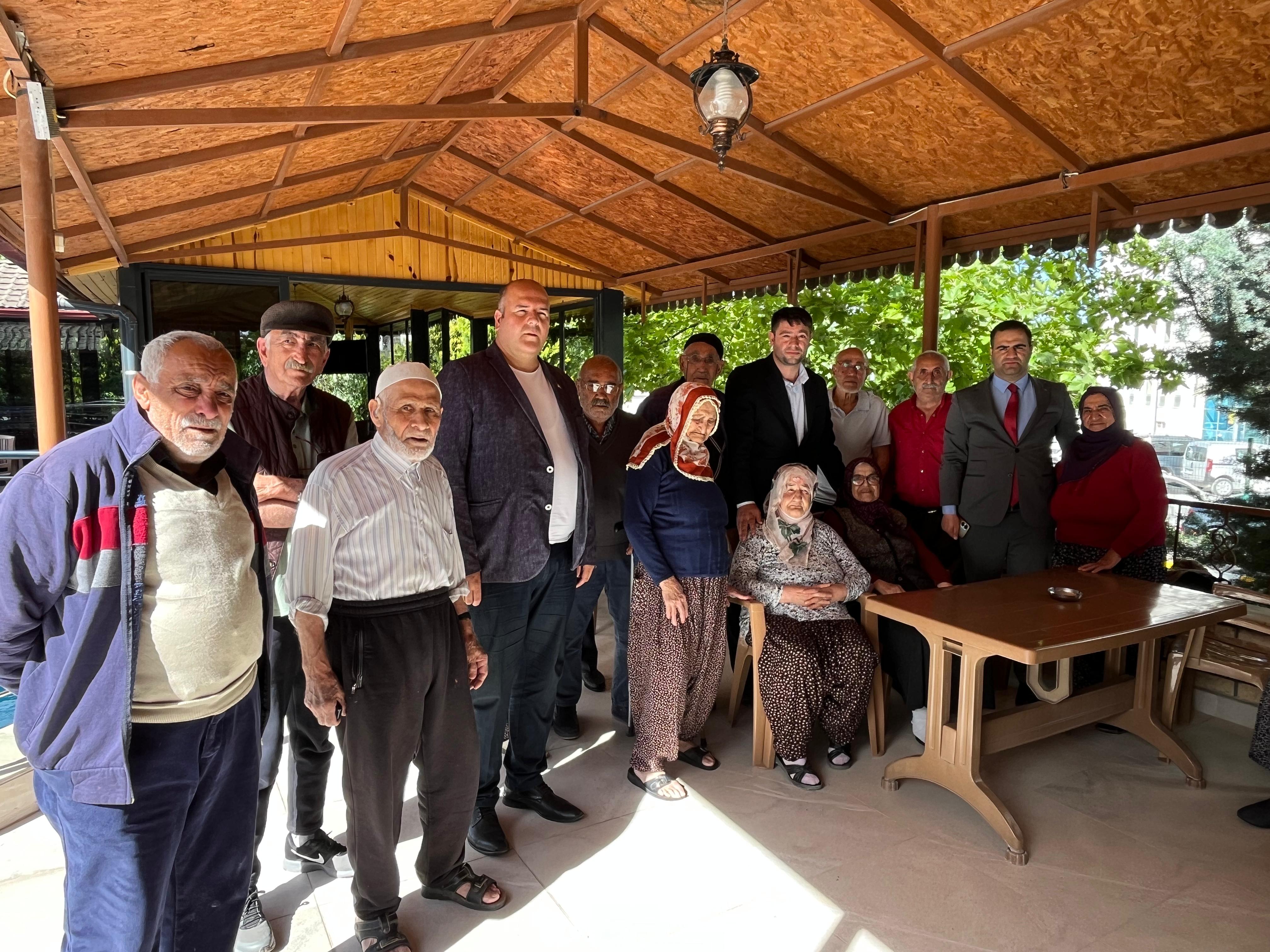 Emrah Bozyel, Elazığ Gazi Huzurevi’nde Gönüllere Dokundu
