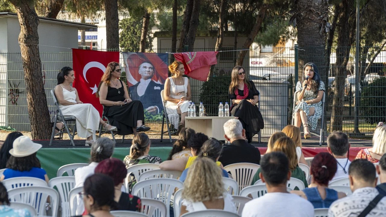 Karşıyaka’da söz kadın yazarlarda