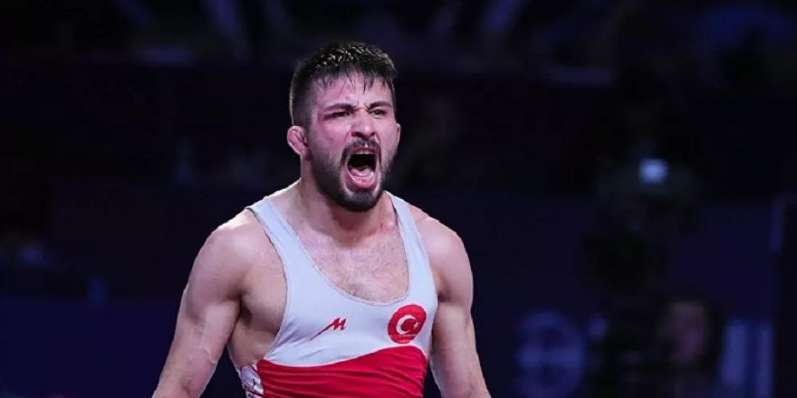 Süleyman Atlı, Avrupa Güreş Şampiyonası'nda altın madalya kazandı