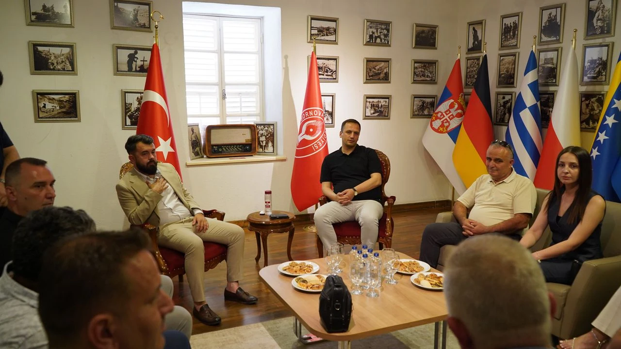 Bornova Belediyesi Makedon heyeti ağırladı