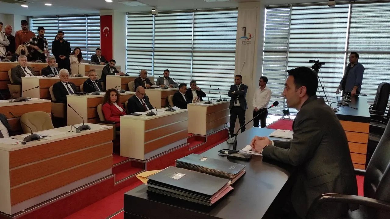 Bayraklı'da gündem 'operasyon'