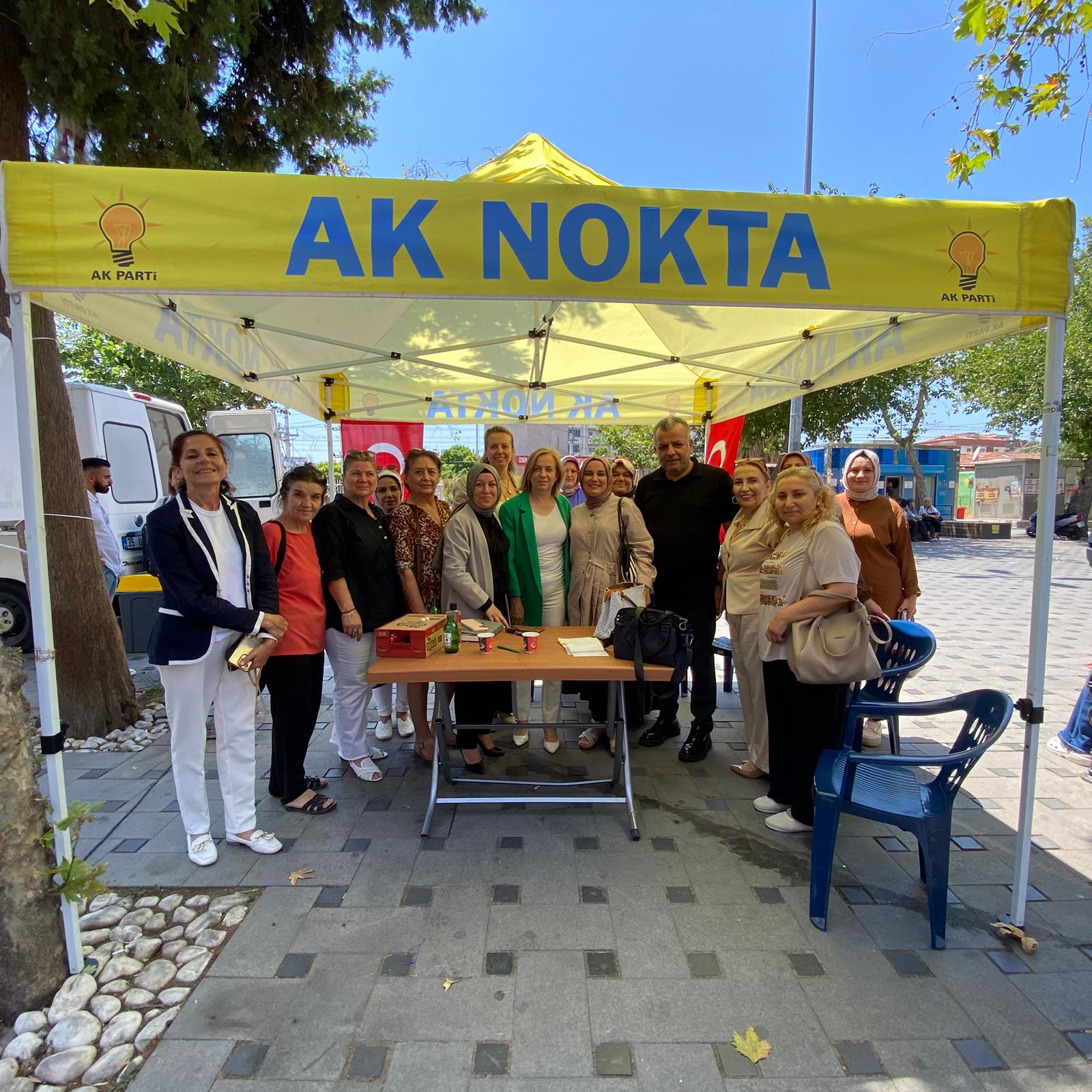 AK Parti Çiğli’den Şehitlerimize Vefa: Kasaplar Meydanı’nda Dualar ve İkramlar Yükseldi