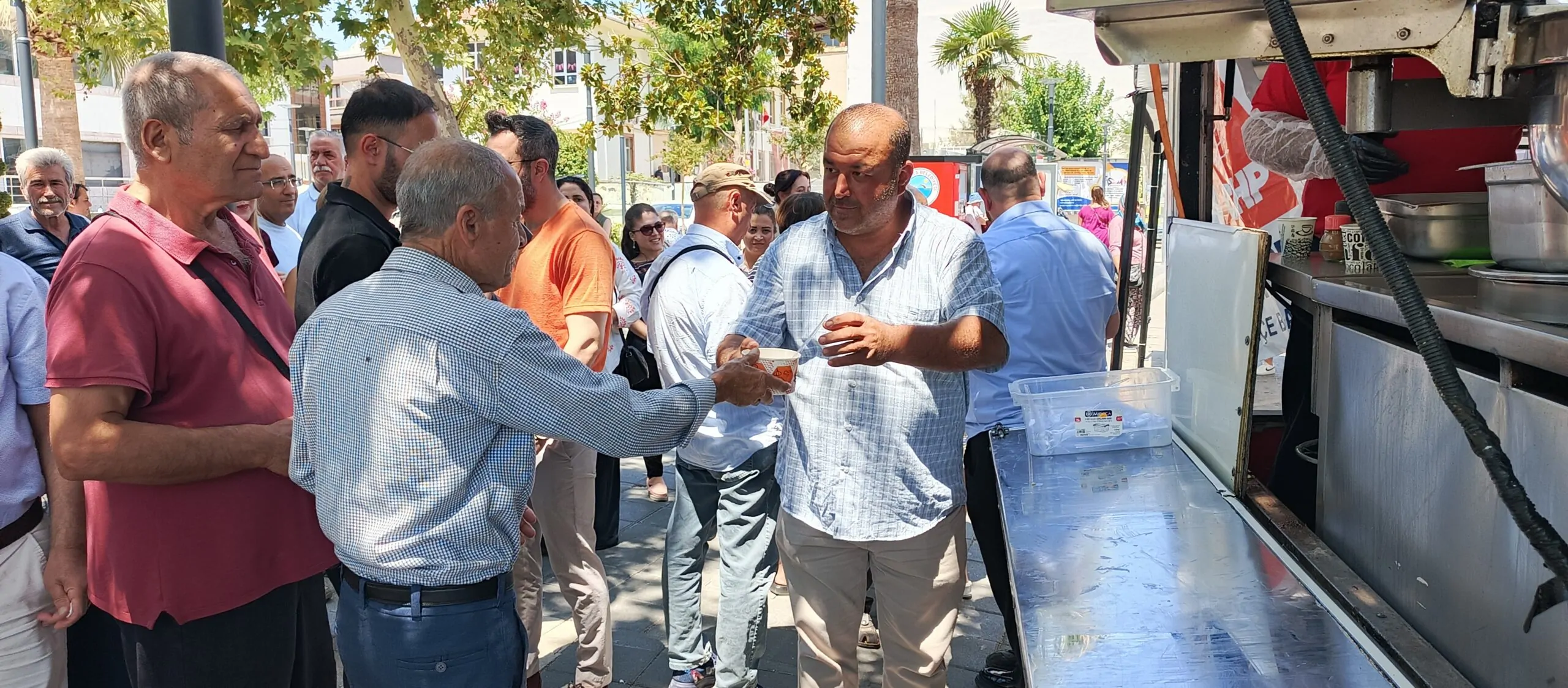 CHP Menderes’ten aşure hayrı, Birlik ve Bereket Mesajları