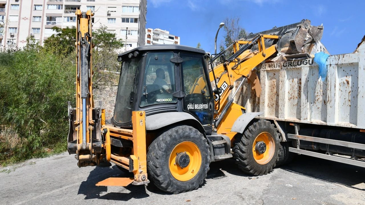 Çiğli'de vatandaşa 'moloz' çağrısı!