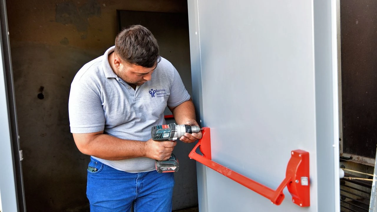 Bornova'da pazaryerlerinde güvenlik seferberliği