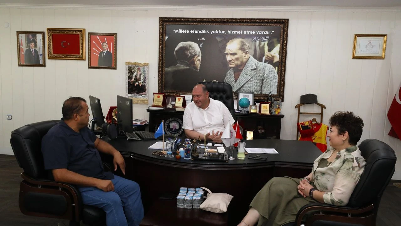 Başkan Çiçek, Muhtarlar Derneği’ni ağırladı