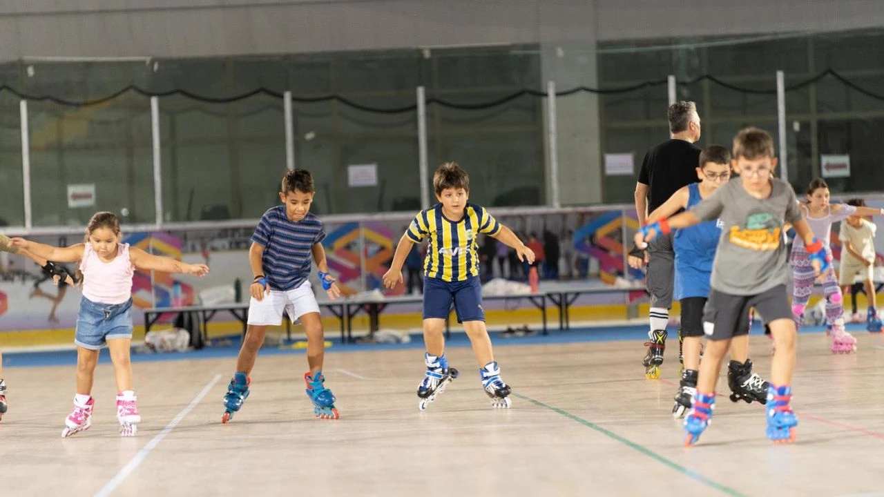 İzmir’de tekerlekli paten kursuna ilgi yoğun