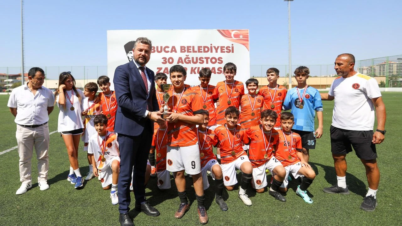 Buca’da Zafer Kupası heyecanı!