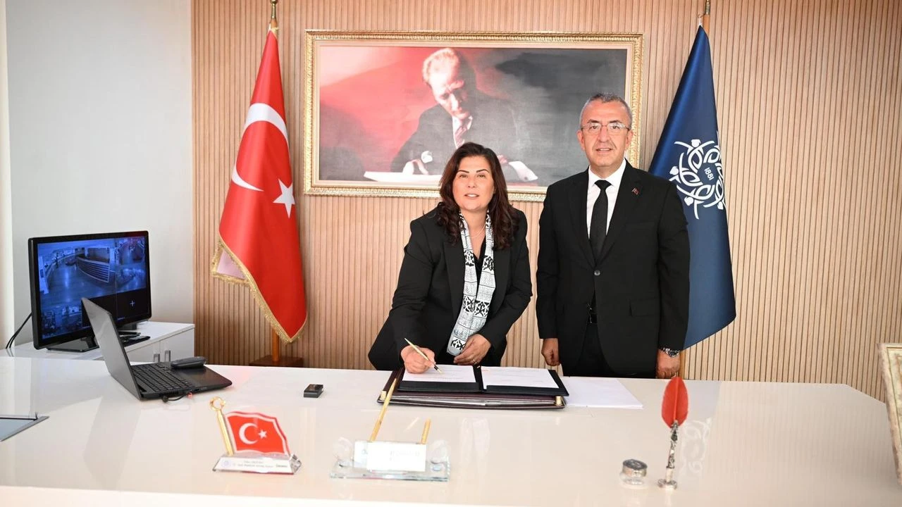 Tam 860 milyon... AK Parti'ye geçti, desteği kaptı!