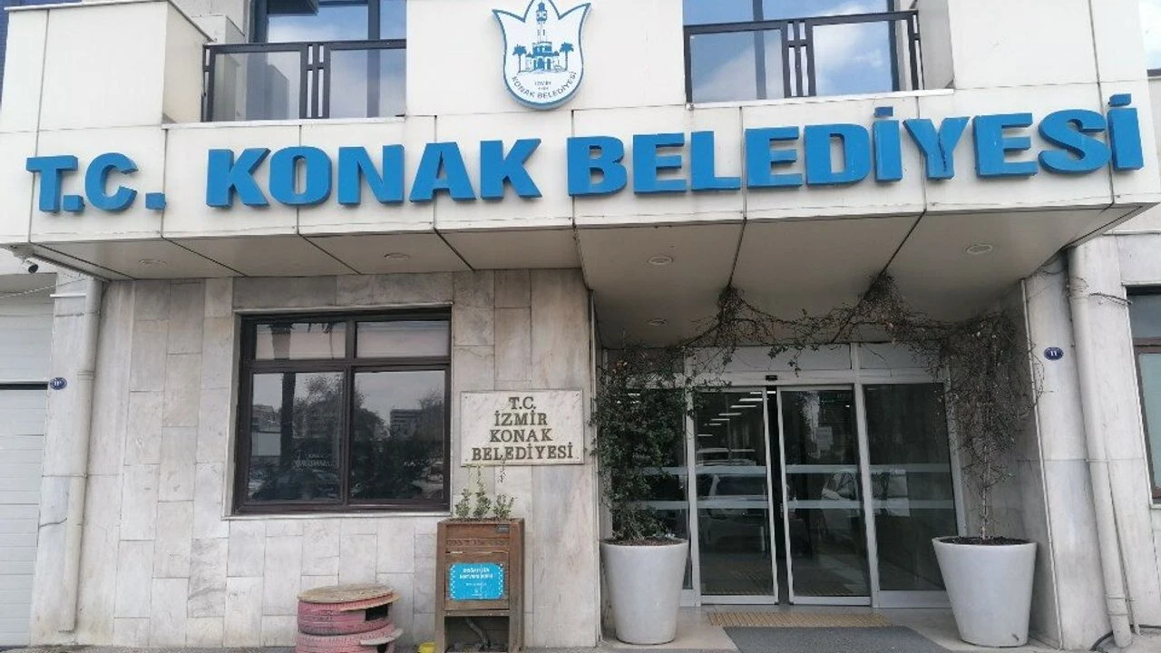 Konak Belediyesi’nde bir istifa daha!