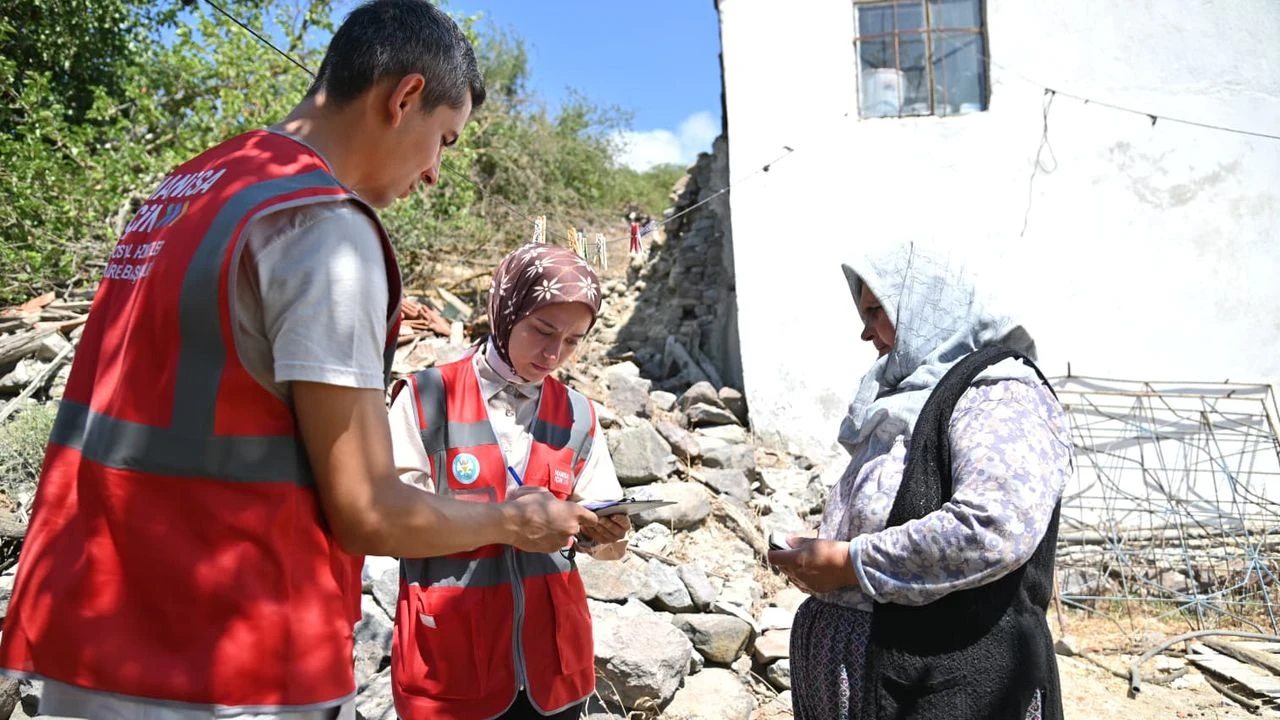 Büyükşehir'den deprem mağdurlarına yardım eli