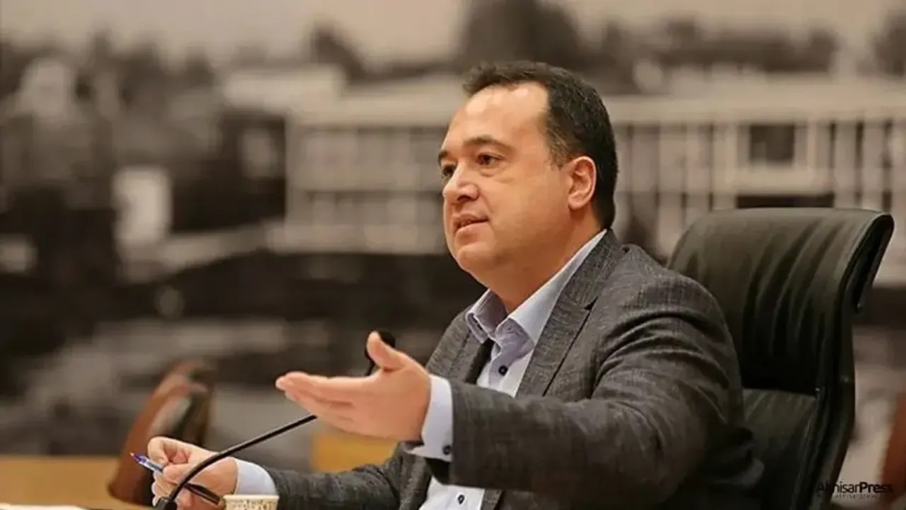 AK Parti'nin imar yolsuzluğu iddiasına Dutlulu'dan yanıt: Sanırım başkanı kandırmışlar!