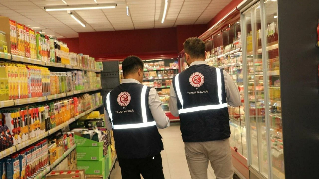 İzmir'de marketlerde 'fahiş fiyat' denetimi!