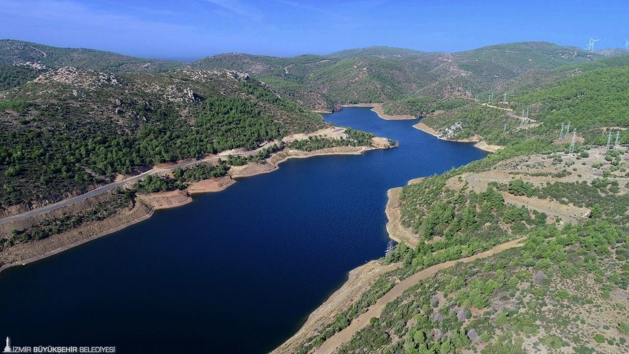 Karareis Barajı devreye girdi... Çeşme'de susuzluk bitti