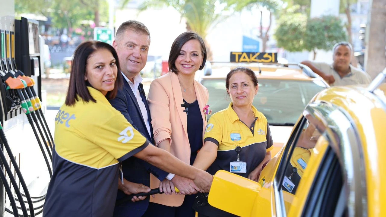 Taksici Esnafına Akaryakıtta Büyük Destek