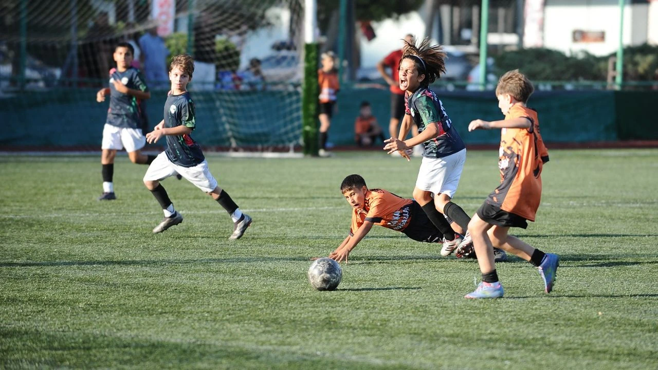 Karşıyaka’da Zafer Turnuvası tamamlandı