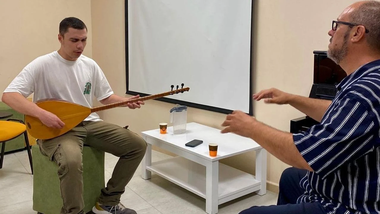 Gençler, Büyükşehir'in ücretsiz kursuyla hayallerine kavuştu