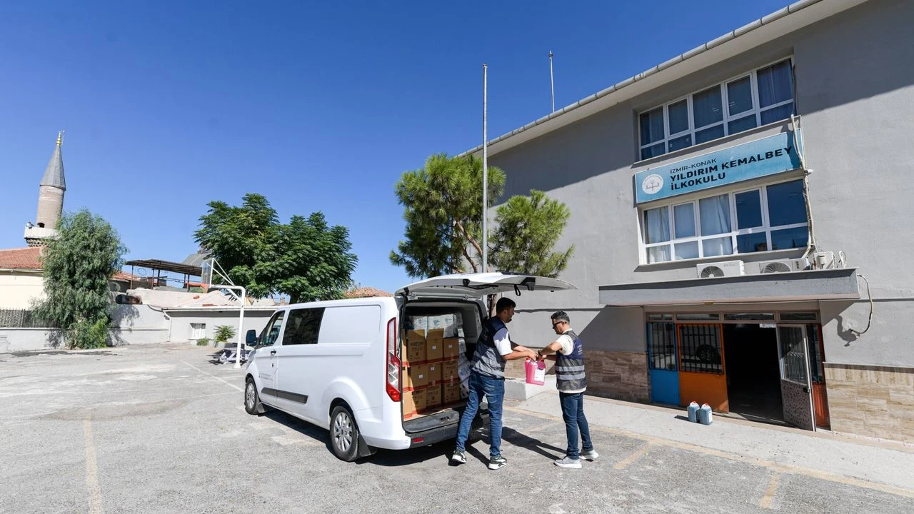 Büyükşehir'den okullara hijyen seti desteği