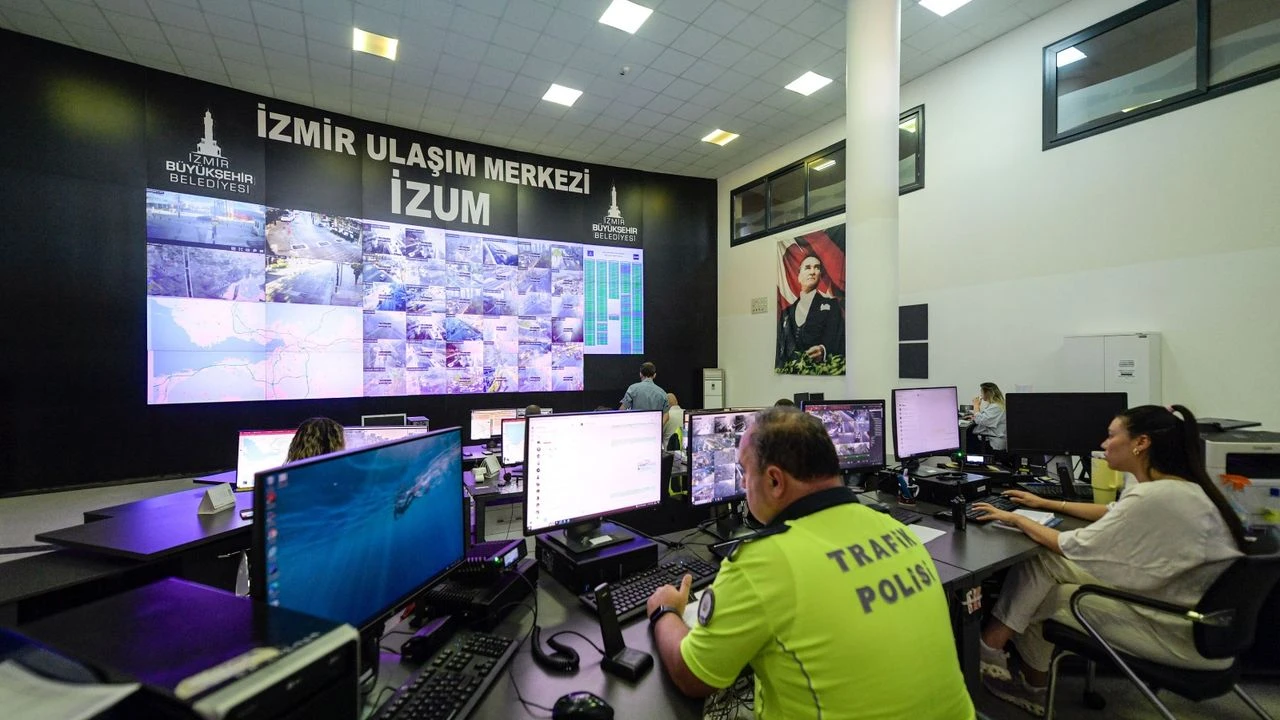 İzmir trafiği “İZUM”un radarında