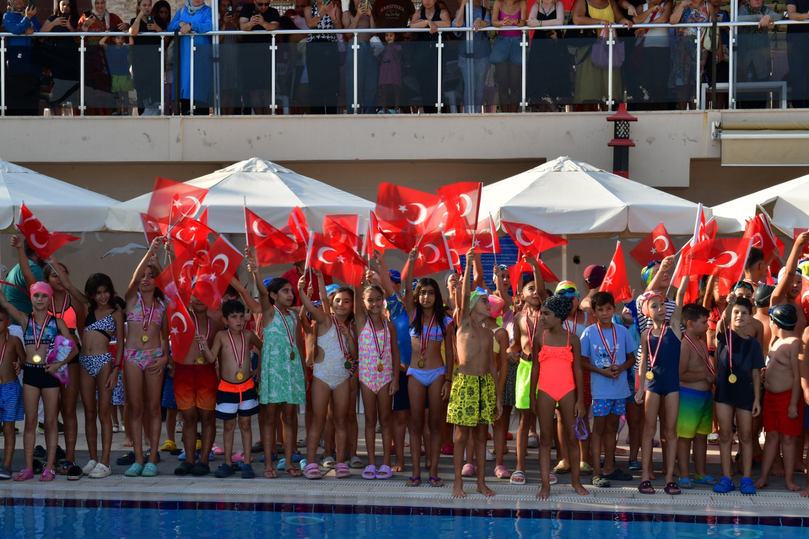 Çiğli Belediyesi'nden sporculuk ve ödül töreni