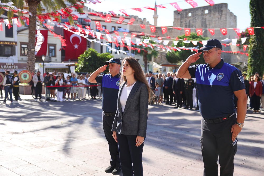 Çeşme Belediyesi’nden Gaziler Günü’nde Anlamlı Hediye
