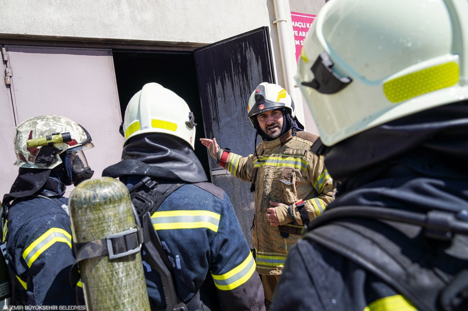 İzmir ile Manisa arasında olası afetlere karşı örnek iş birliği