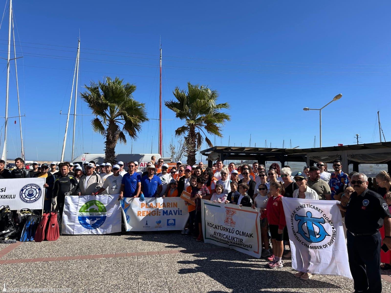 ​Urla'da kıyı ve deniz temizliği yapıldı