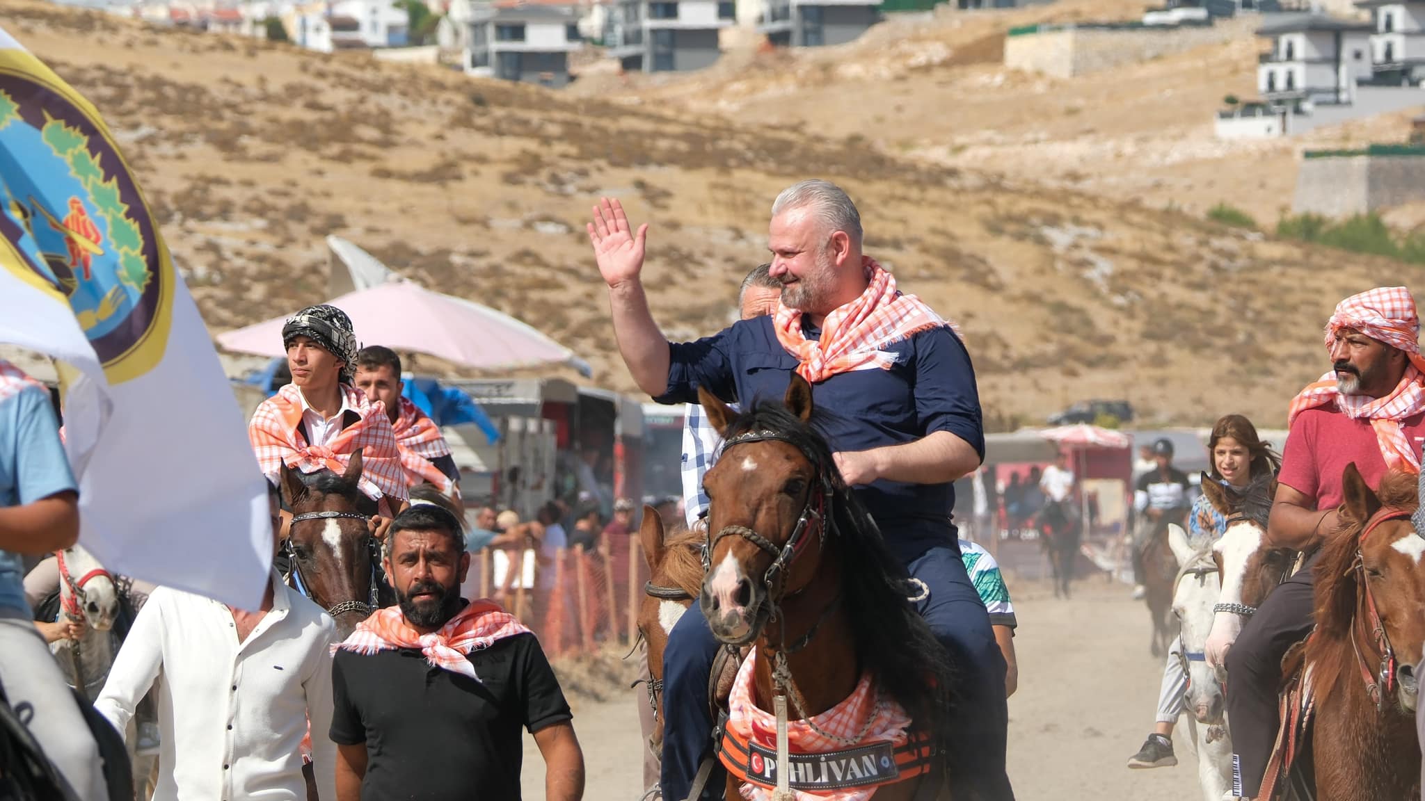 Türkiye’nin en başarılı atları Menemen’de yarışacak