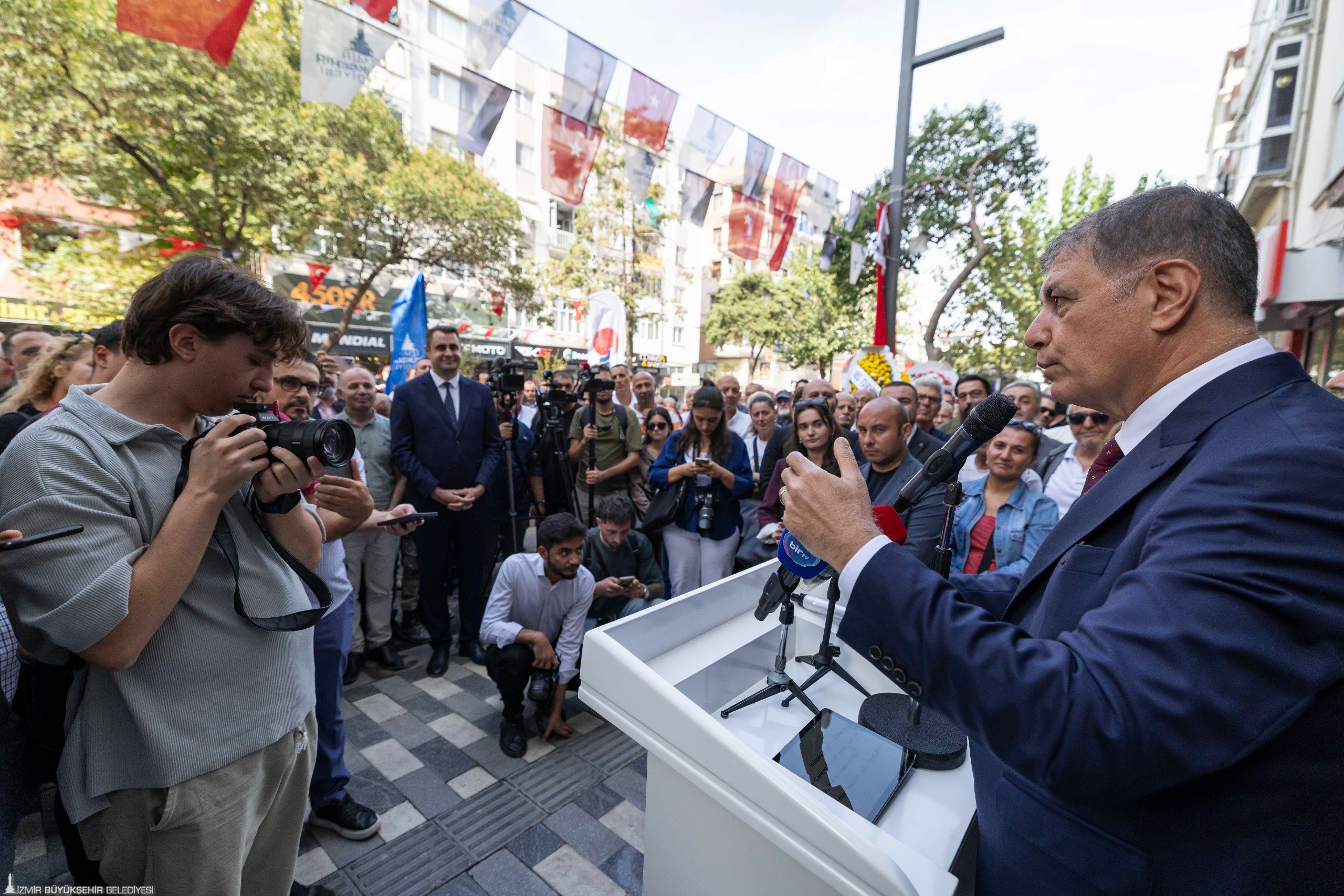 “Biz İzmir’in onuruyuz”
