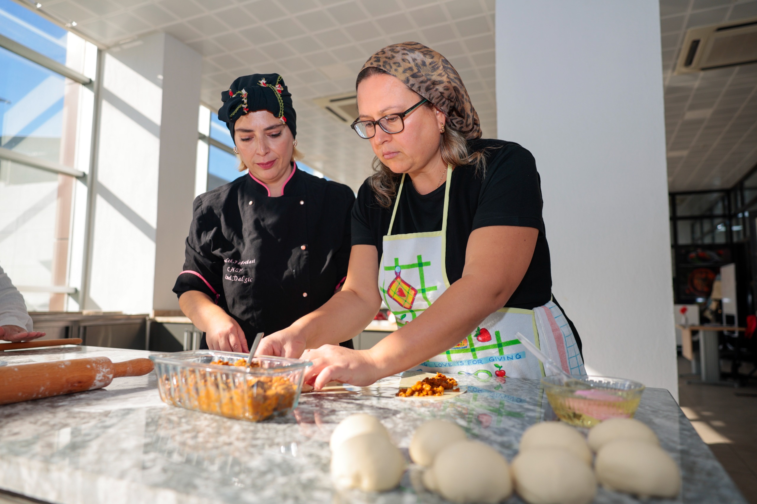 Konak’ın Hamur Ürünleri Yapımı Kursu mezunlarını verdi
