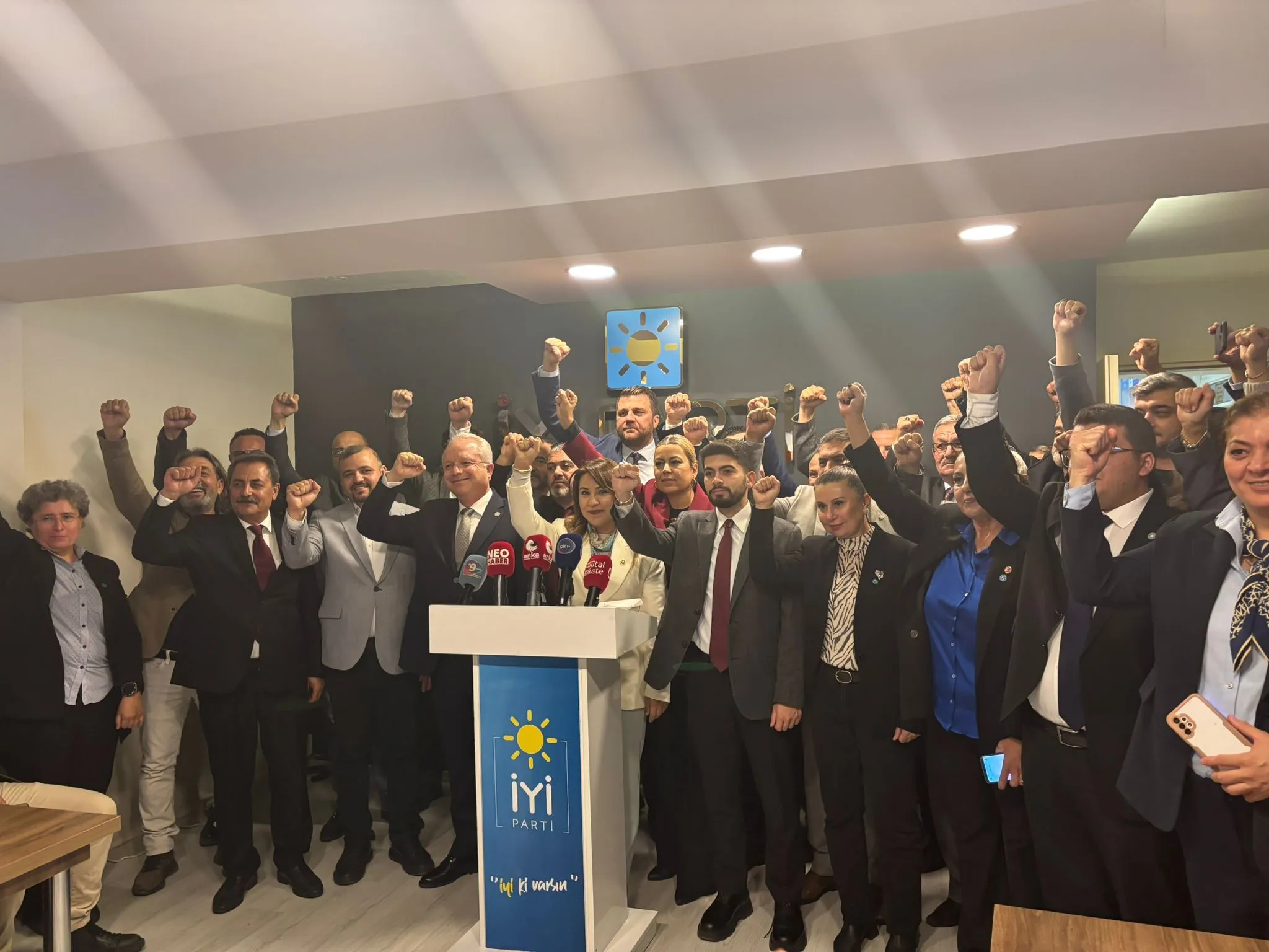 İYİ Parti’de hareketli günler: Doğan adaylığını açıkladı