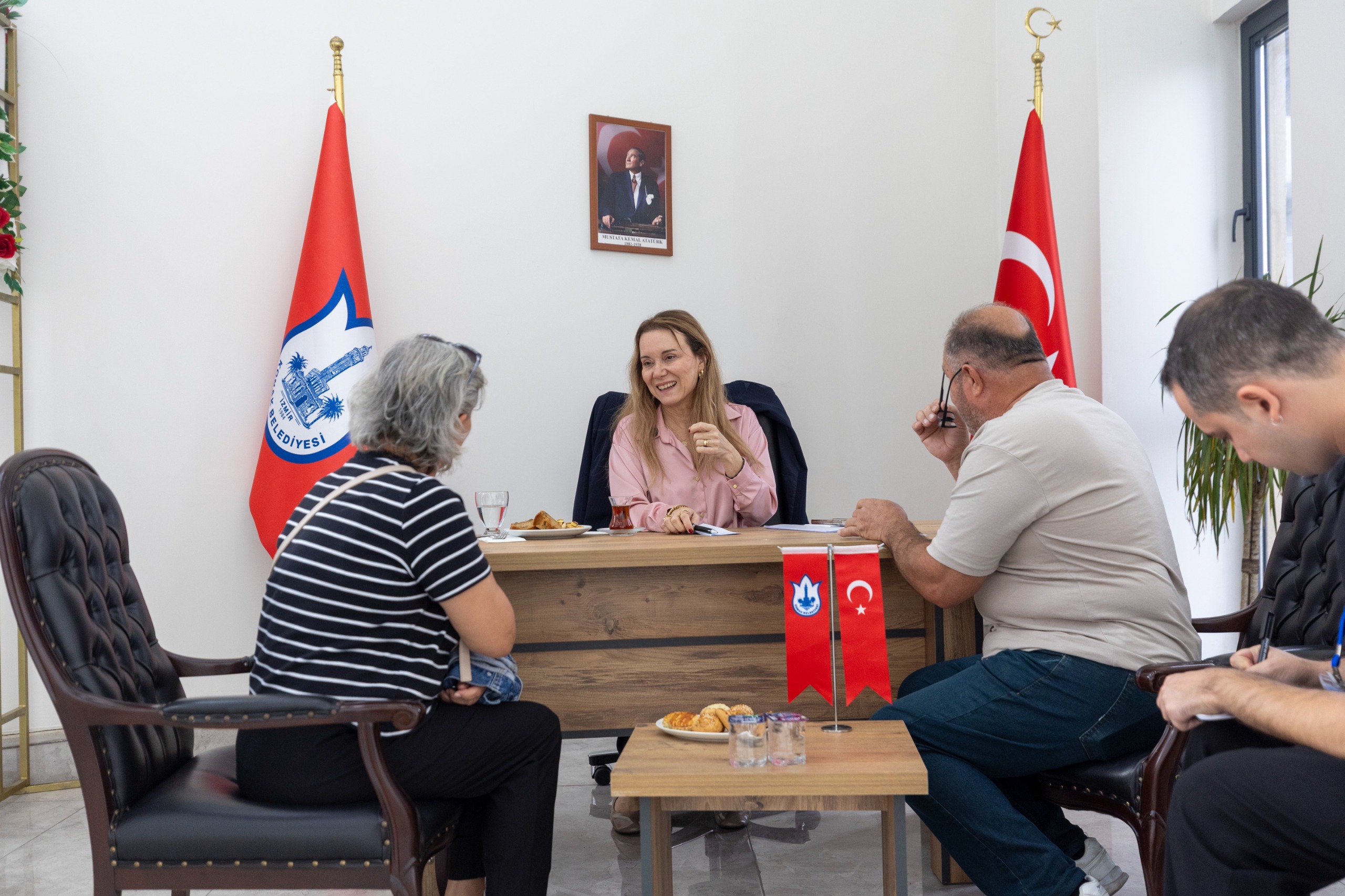 Makamdan değil mahalleden yönetim:  Konak’ta ‘Komşu Buluşmaları’ devam ediyor