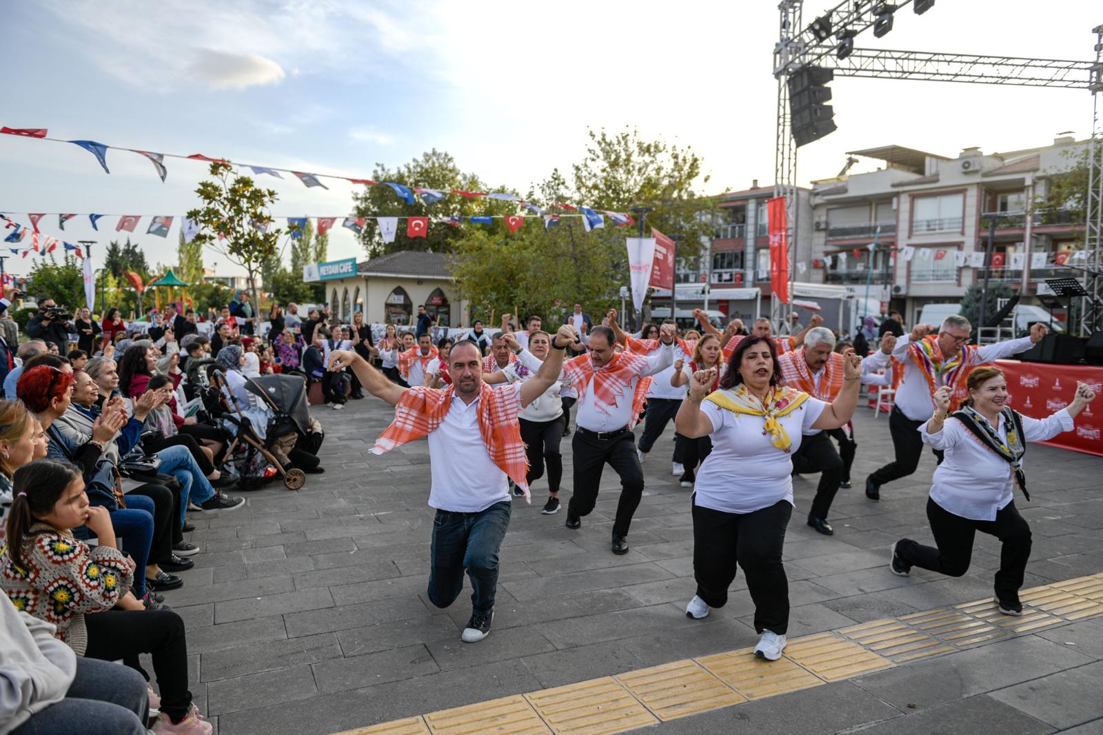 İzmir, Cumhuriyet coşkusuna hazır