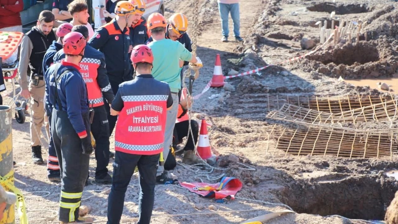 30 metrelik kuyuya düşen işçiden acı haber!