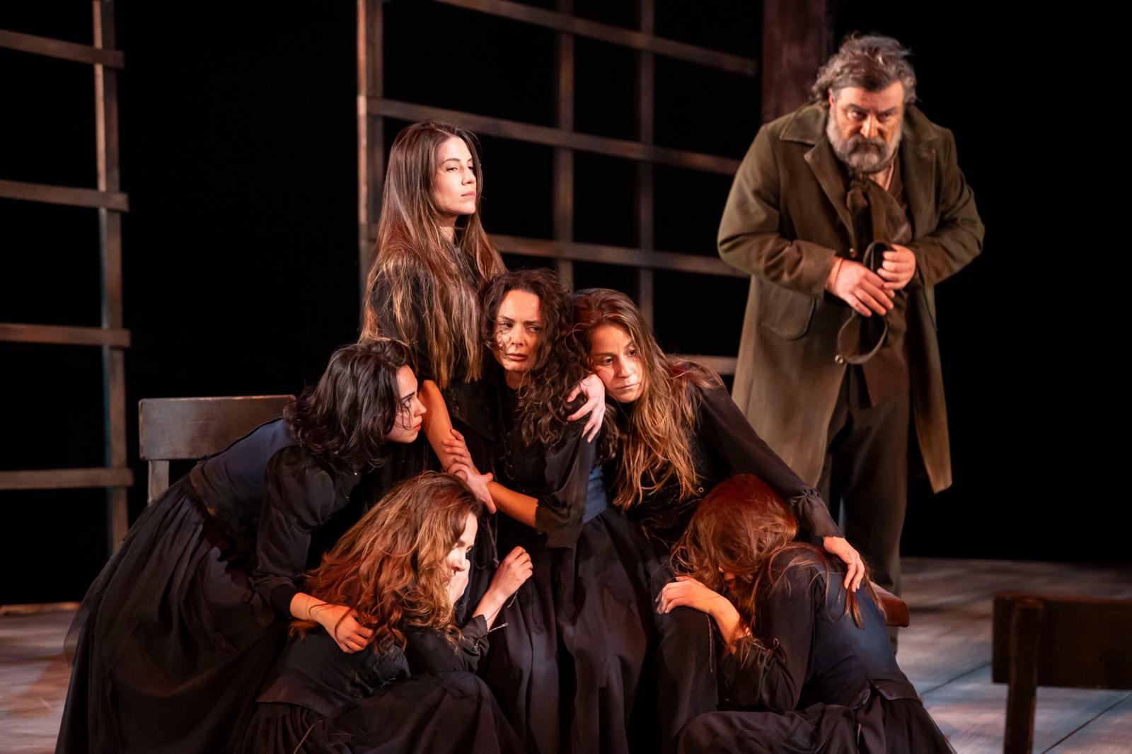 Meltem Cumbul ve Levent Üzümcü de sahnede