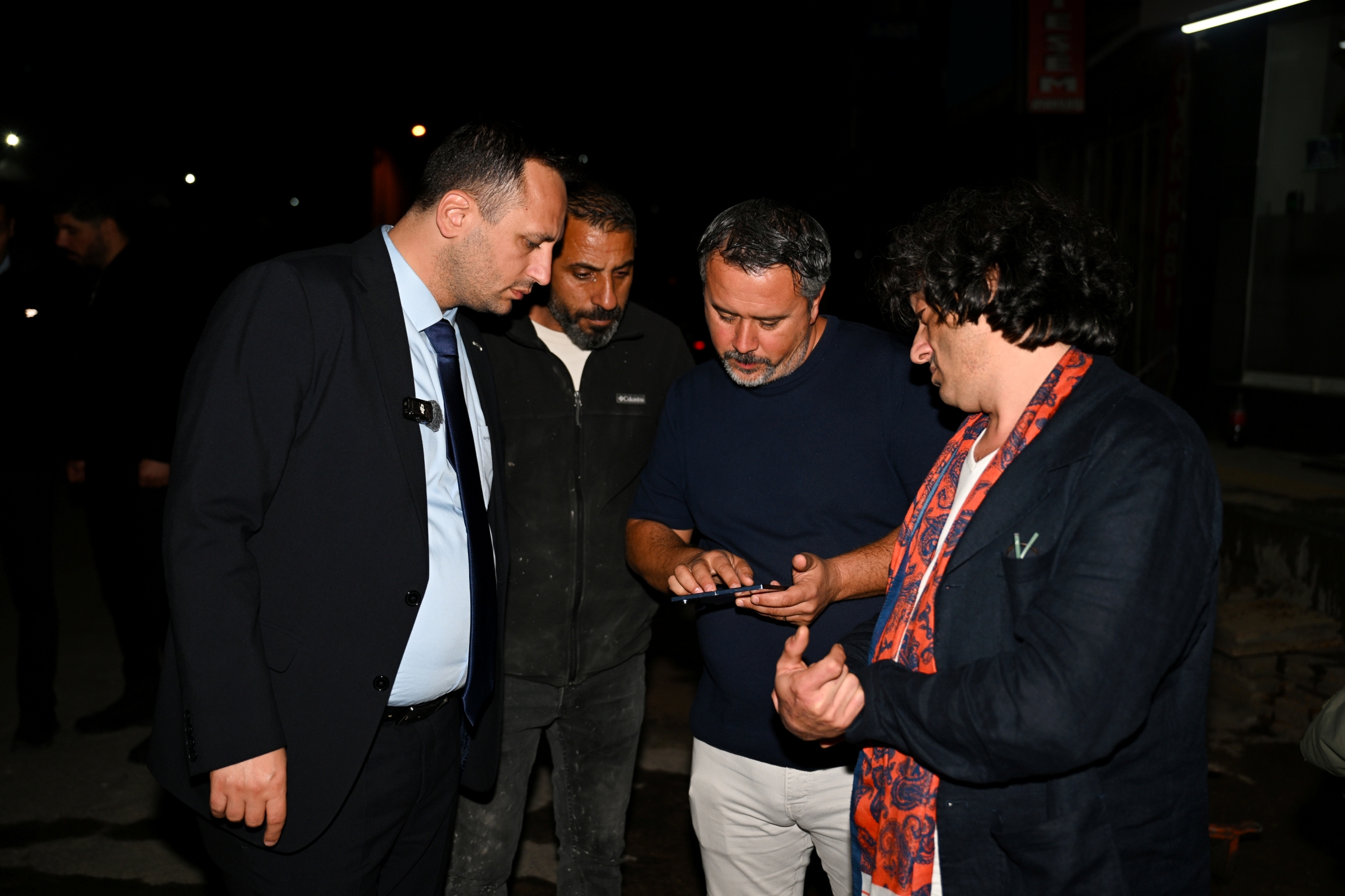 Mustafa Kemal Caddesi ve Merkez Pazaryeri Sokağı yenileniyor