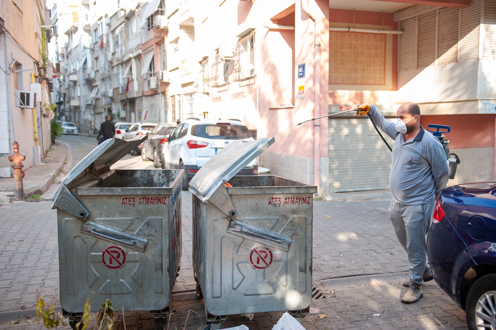 Karşıyaka’da haşerelere karşı kararlı mücadele