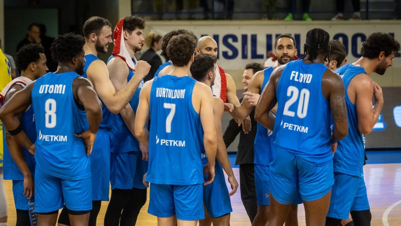 Petkimspor lider döndü