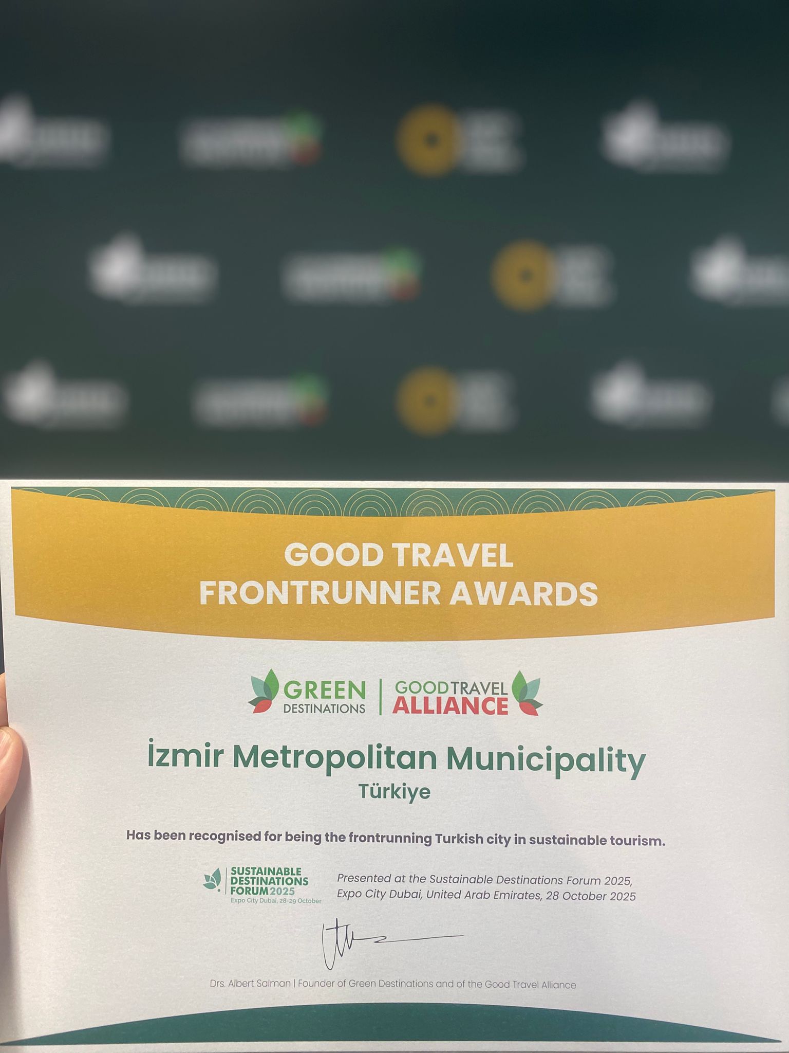 İzmir Büyükşehir Belediyesi’ne “Öncü Kuruluş” ödülü