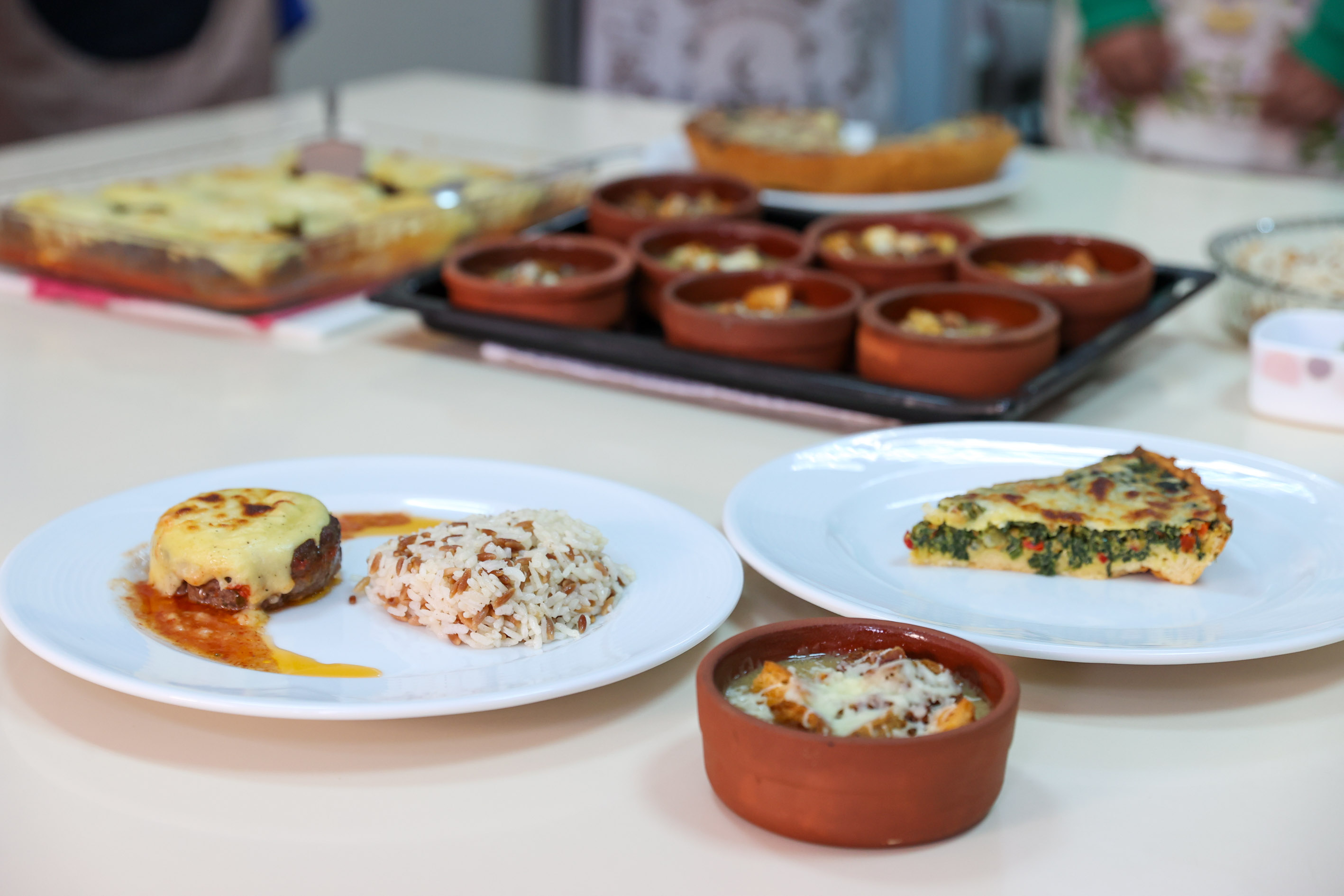 Bucalı Kadınlar Evka-1 Semt Evi’nde Dünya Mutfağıyla Buluşuyor: Hem Öğreniyor Hem Sosyalleşiyorlar