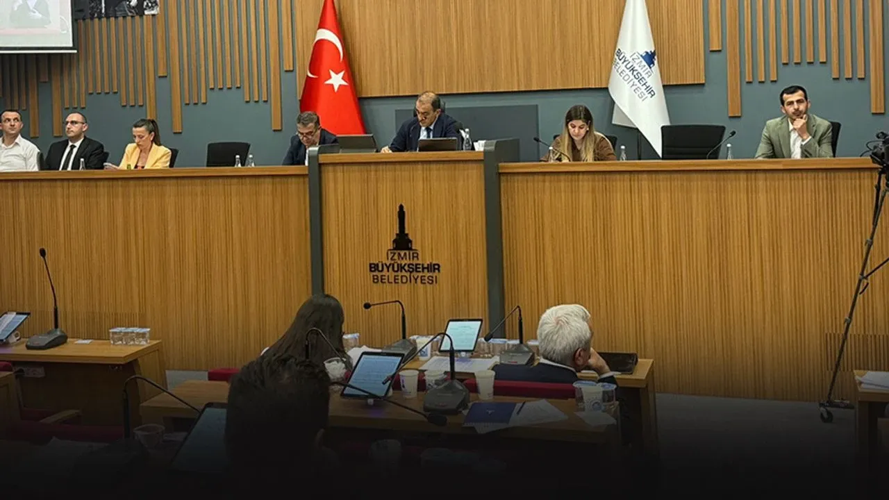 Büyükşehir’de gündem hasarlı iskele!