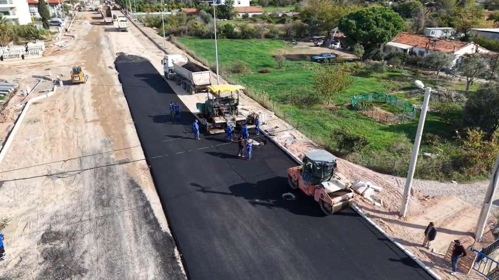 Güzelbahçe’nin tarihi yol ve altyapı projesinde ilk etap tamam