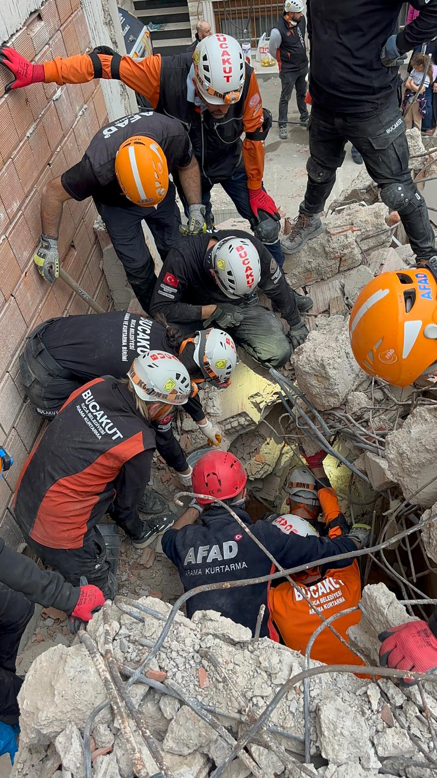 BUCAKUT’tan yavru köpek operasyonu