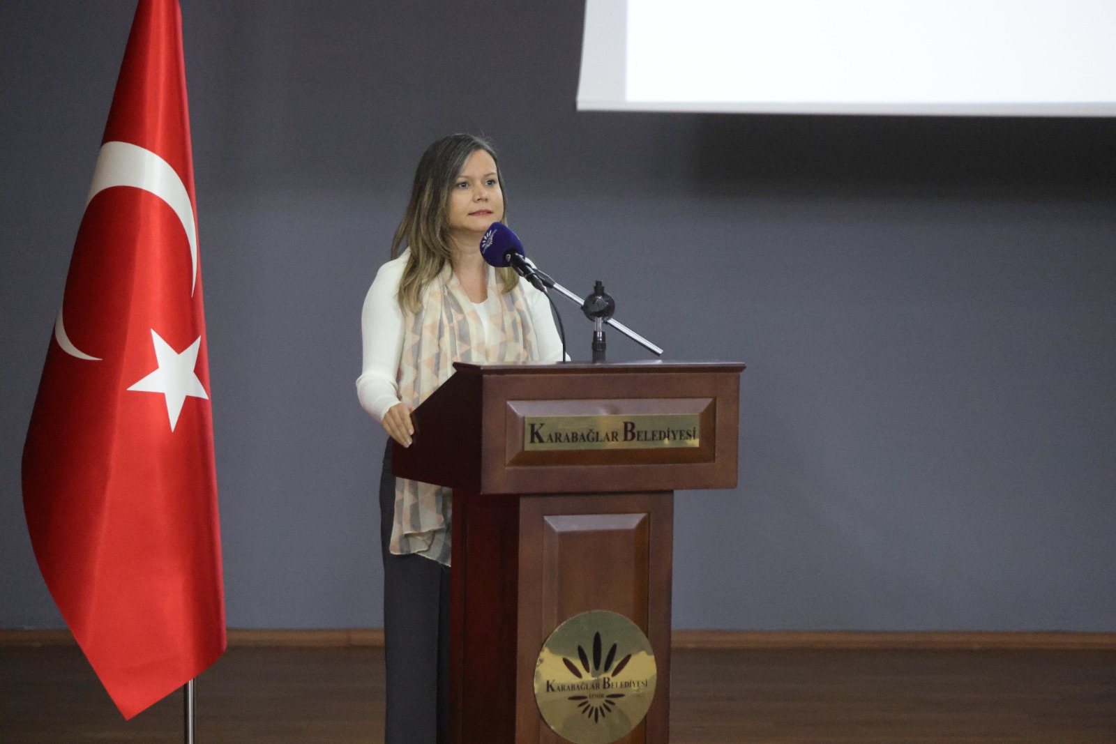 Karabağlar ’da Kentsel Dönüşüm İçin Mahalle Sakinleriyle İlk Buluşma