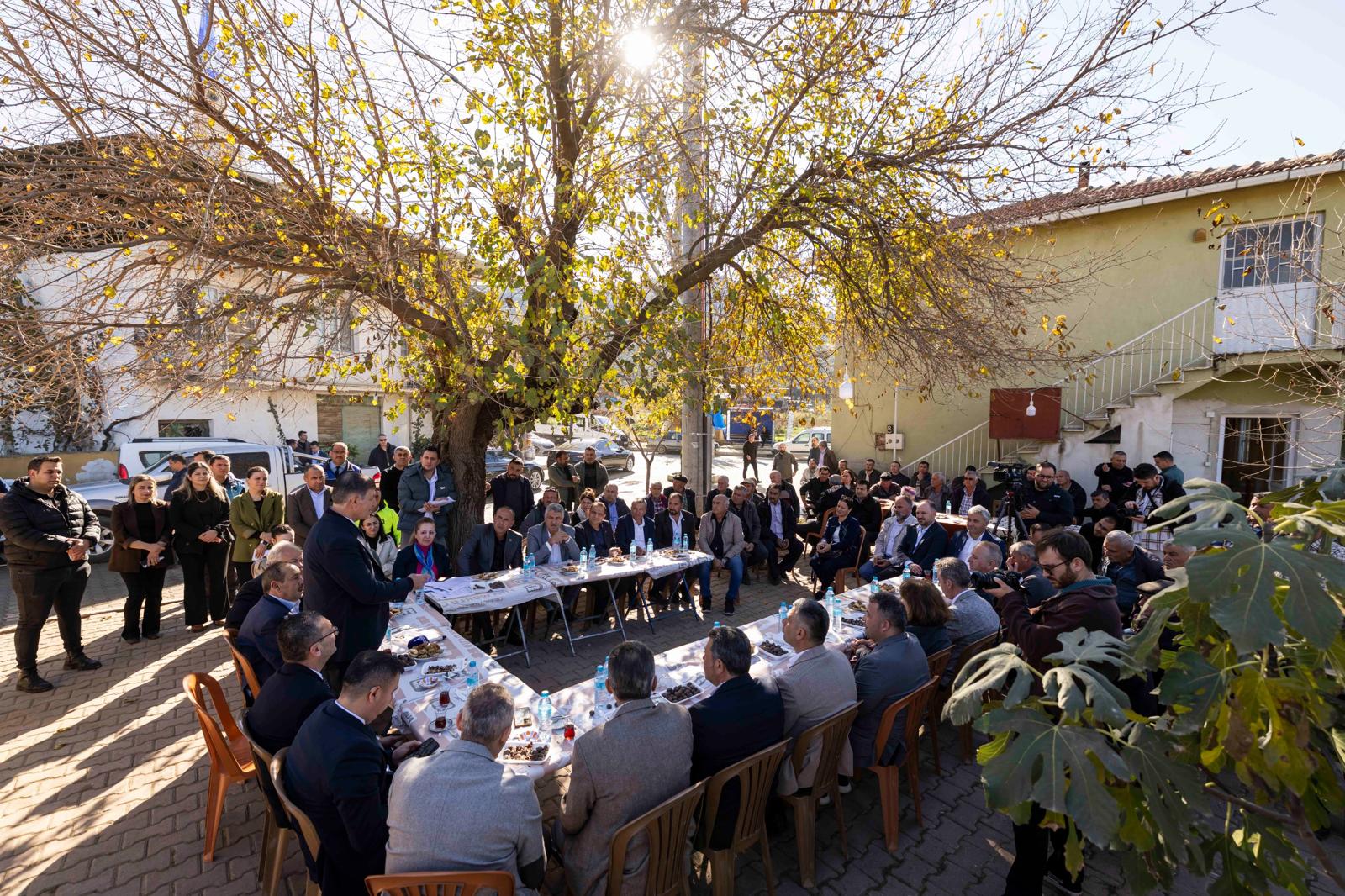 Başkan Tugay’dan Beydağ’a ova yolu müjdesi