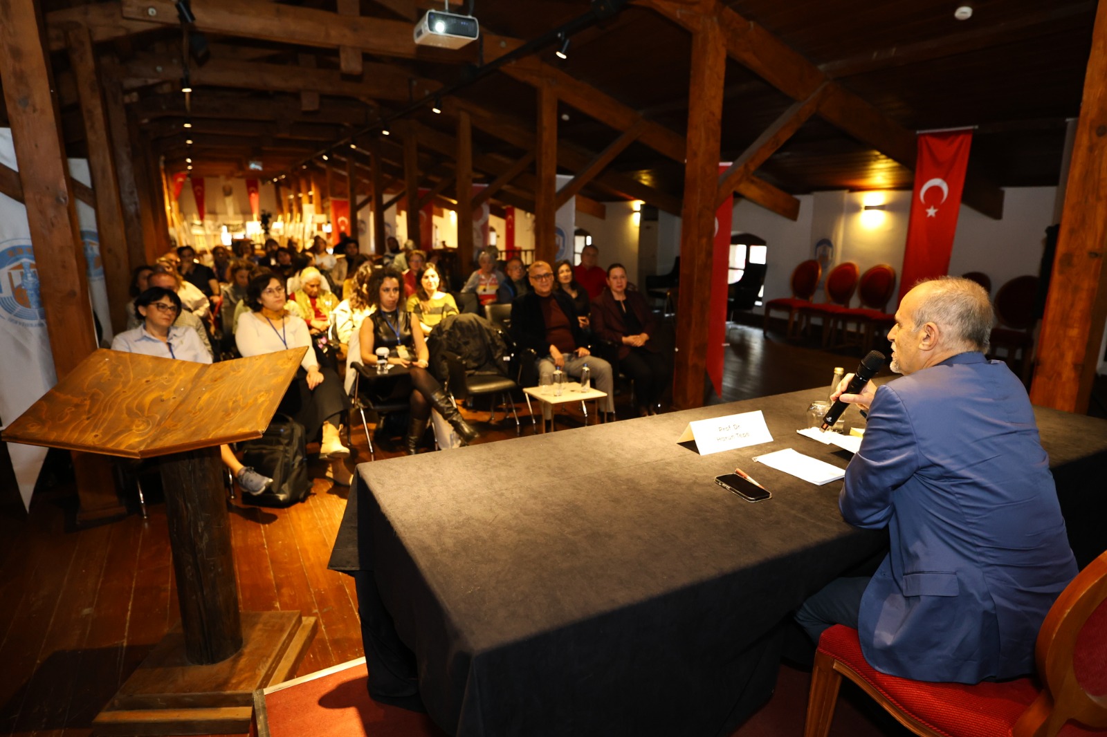 EFES SELÇUK’TA HERAKLEITOS VE İOANNA KUÇURADİ FELSEFE GÜNLERİ BAŞLADI