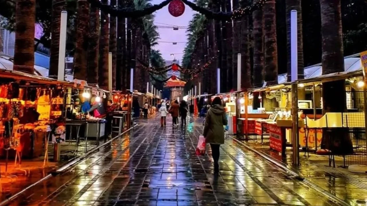 Yüzde 1000 zam “İzmir’in yıldızları”nı söndürdü: Sevgi Yolu esnafı batıyor!