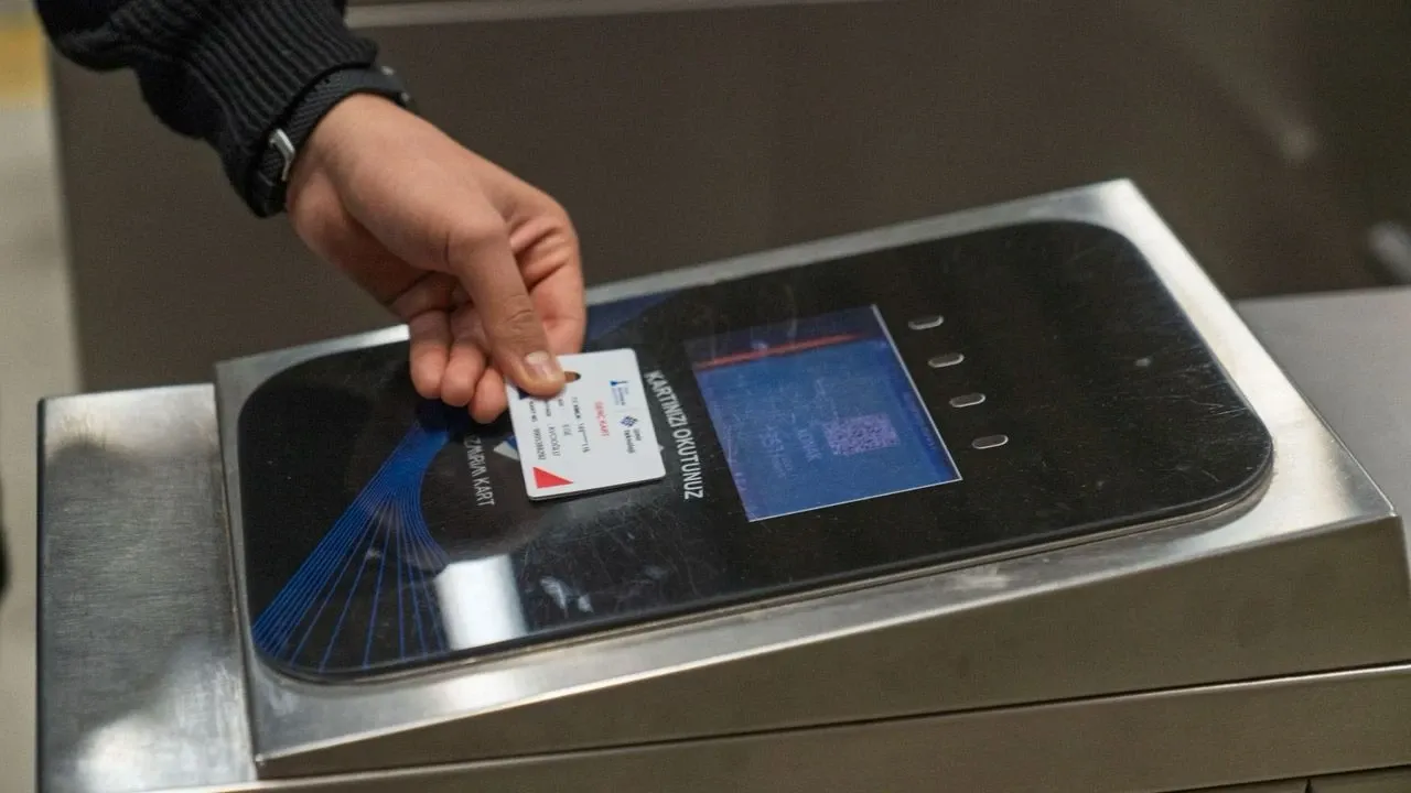 ‘Genç İzmirim Kart’a dava yolda!