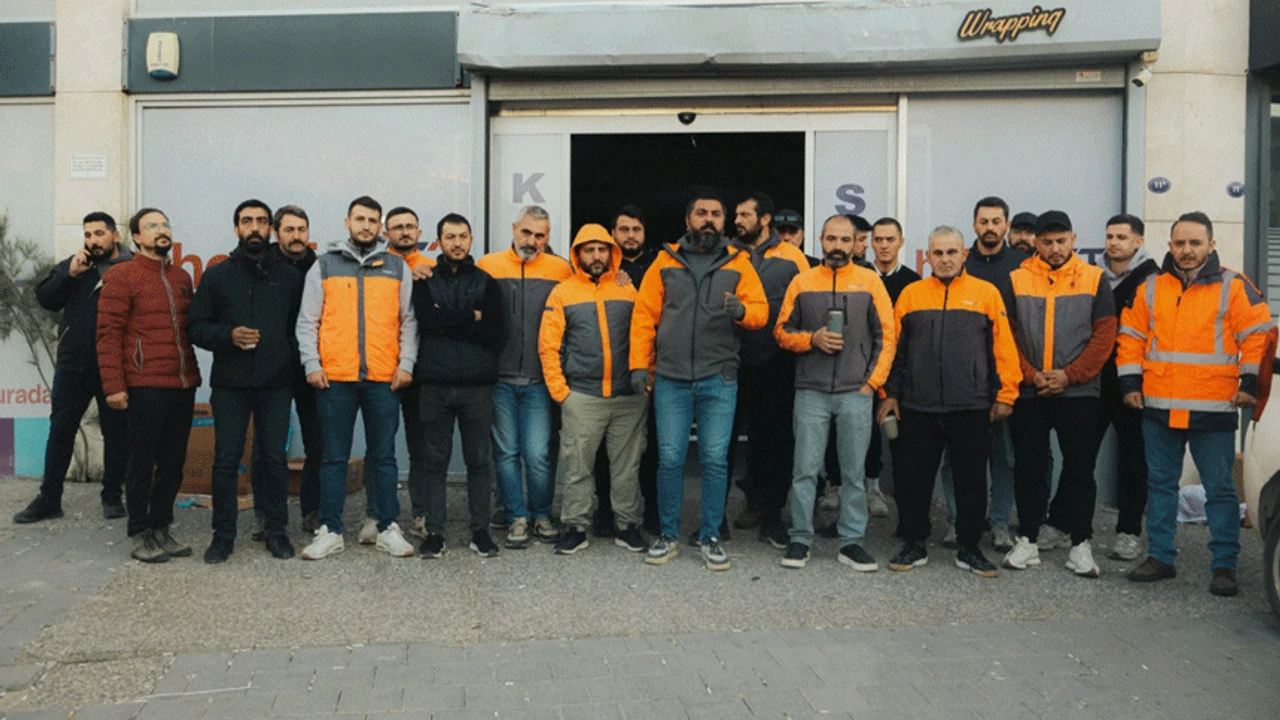 Kuryeler kontak kapattı... İzmir'de moto-isyan!