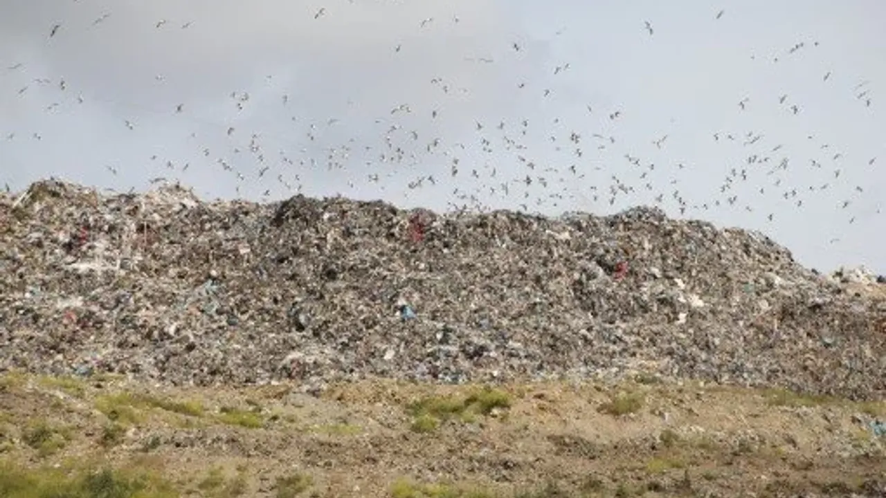 İlçe başkanından çöp tesisi açıklaması: Tugay'ın kararına uyacağız!